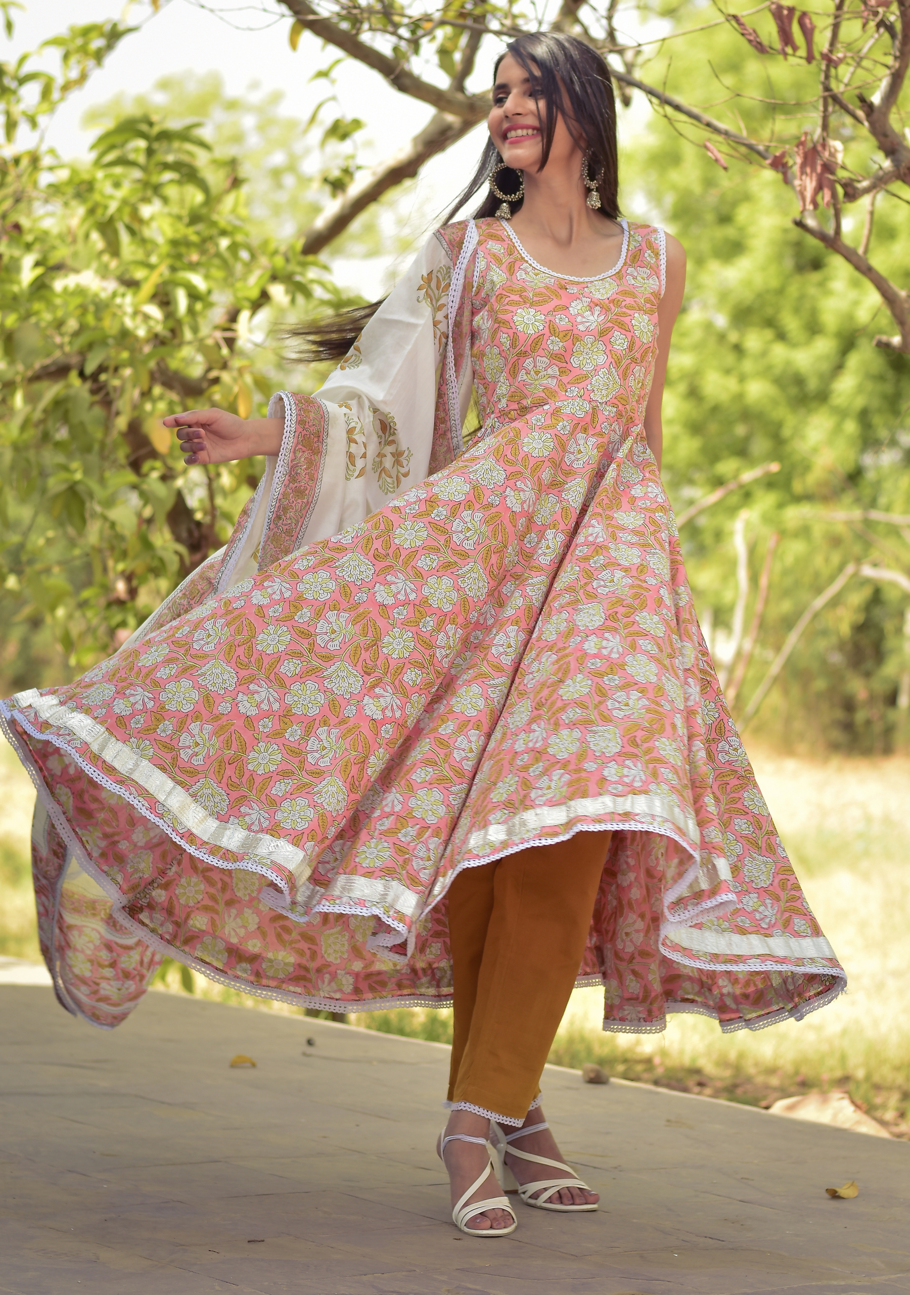 FLOWER PEACH HANDBLOCK UMBRELLA SUIT SET