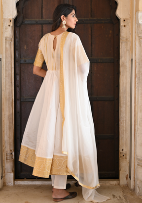 HEATHER WHITE SILK ANARKALI SUIT SET